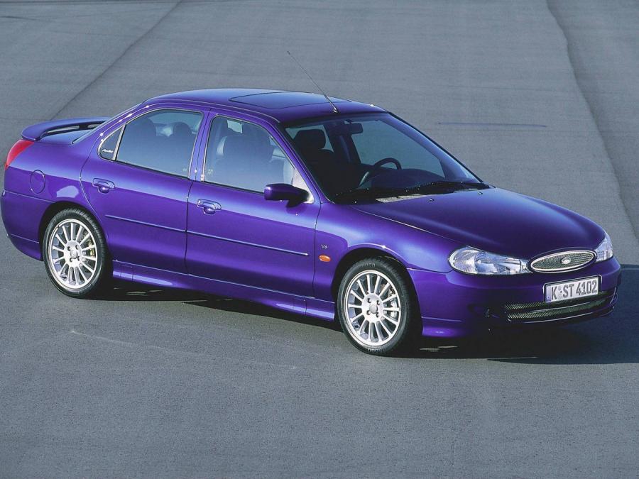  Ford Mondeo ST200 Sedan 1999 года  (фото 9 из 13)